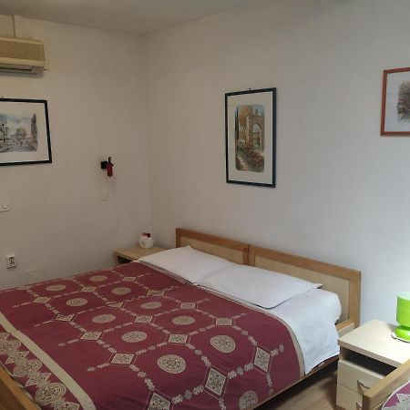Accomodation Pertout Нова-Горица Экстерьер фото