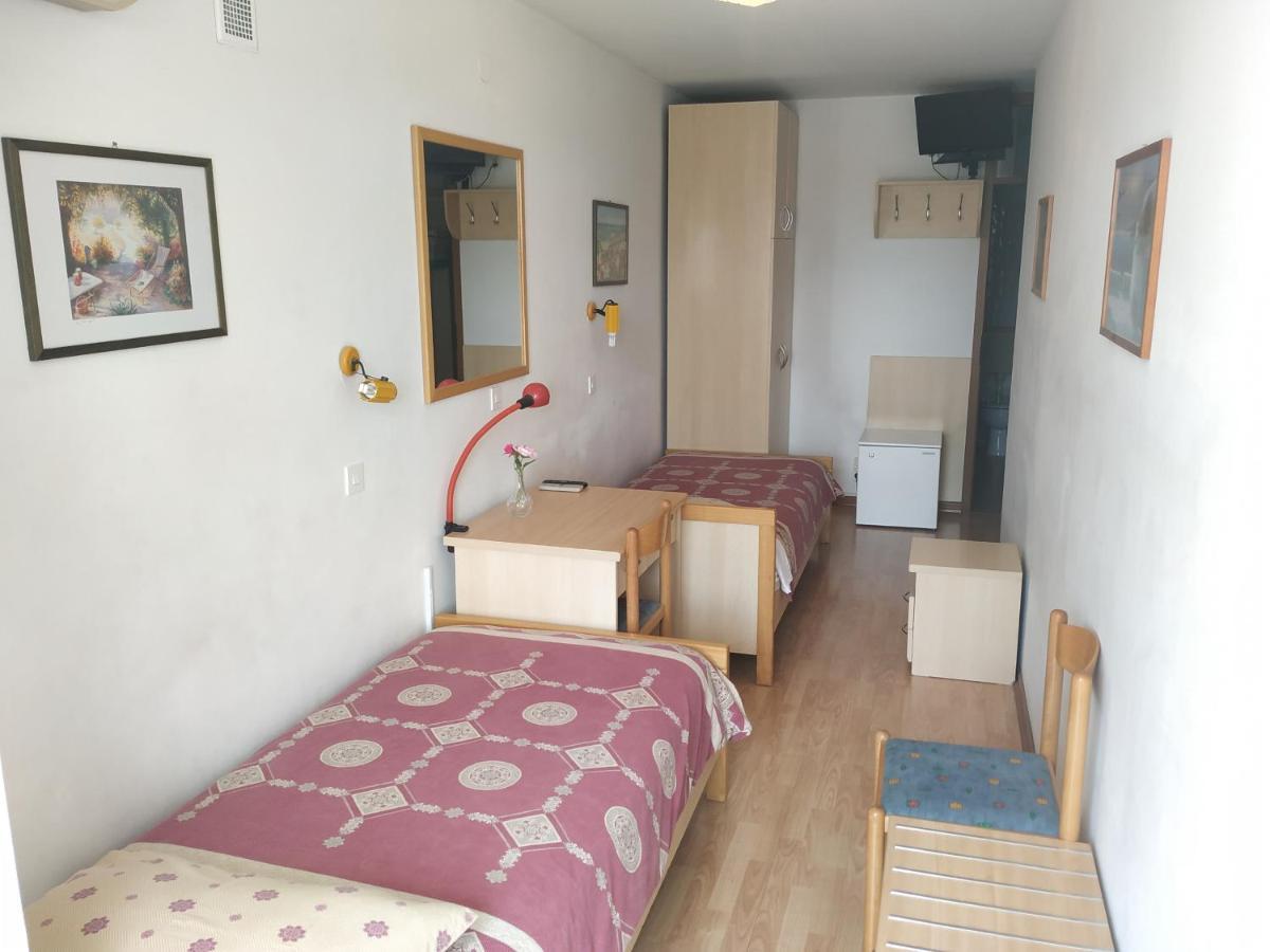 Accomodation Pertout Нова-Горица Экстерьер фото