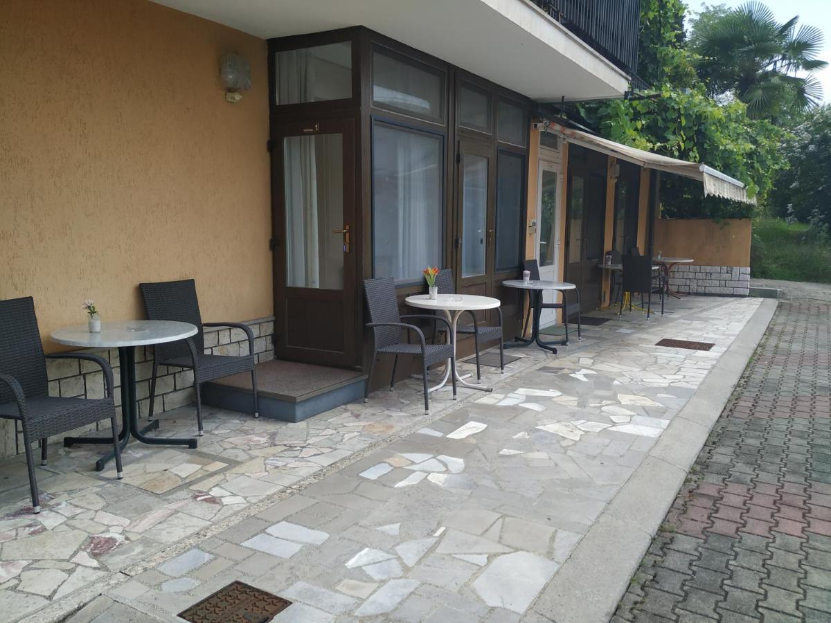 Accomodation Pertout Нова-Горица Экстерьер фото